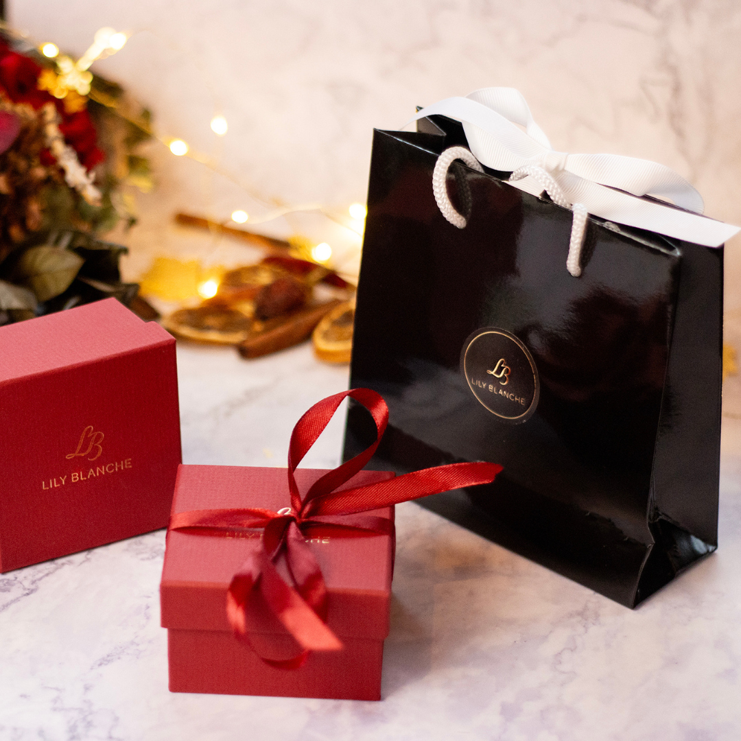 Lily Blanche packaging