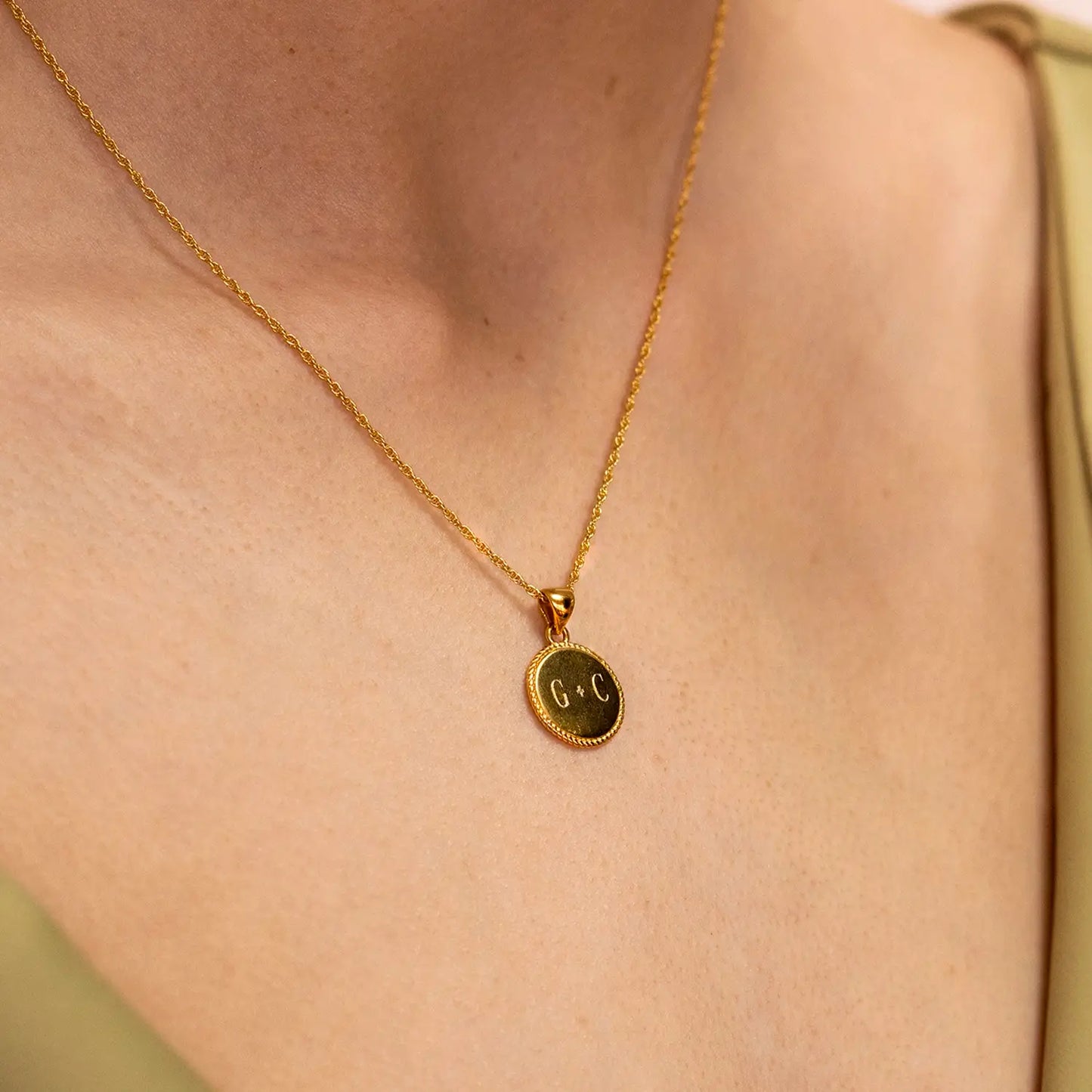 Engravable Disc Necklace | Gold