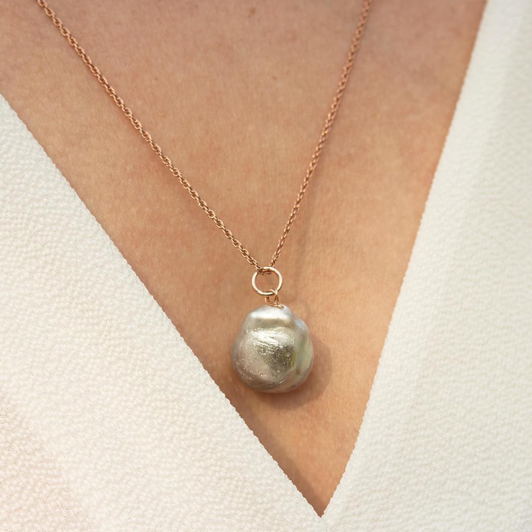 Baroque Pearl Necklace Grey Pearl on Rose Gold