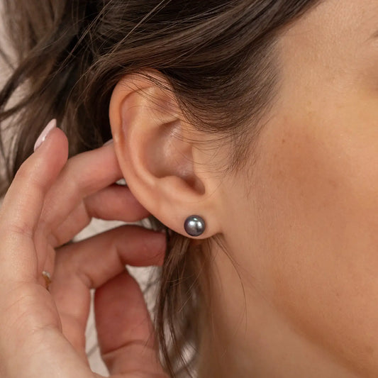 Classic Pearl Earrings | Midnight