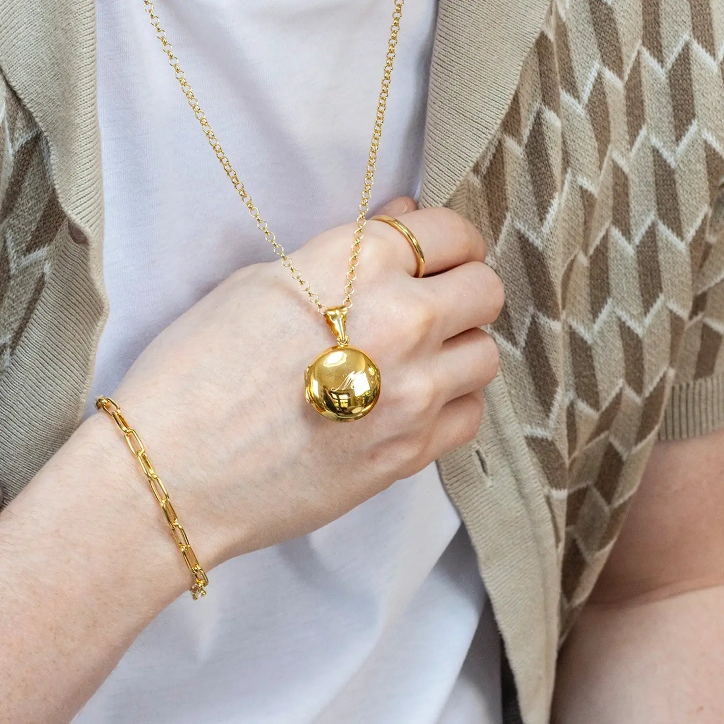 Men's Round Locket Necklace | Gold