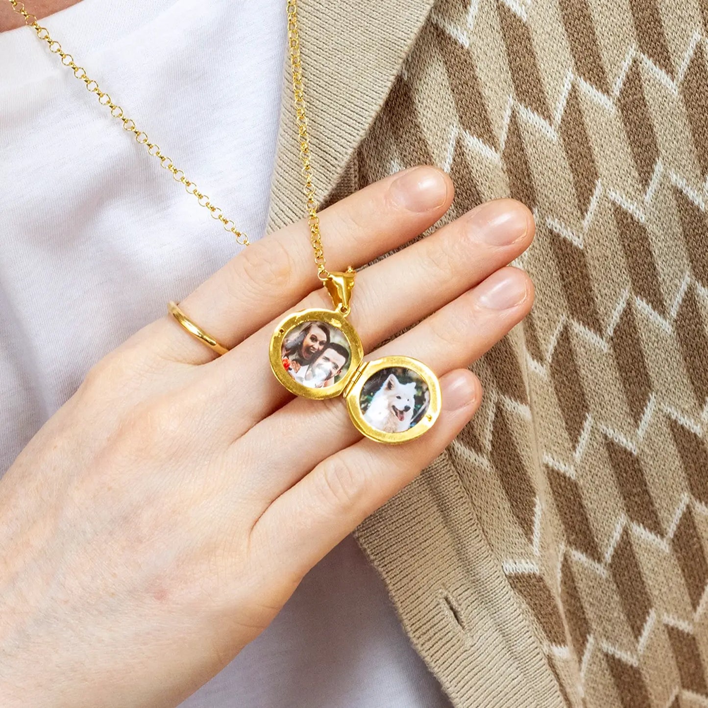 Men's Round Locket Necklace | Gold