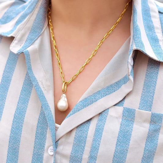 White Baroque Pearl Paperclip Necklace | Gold