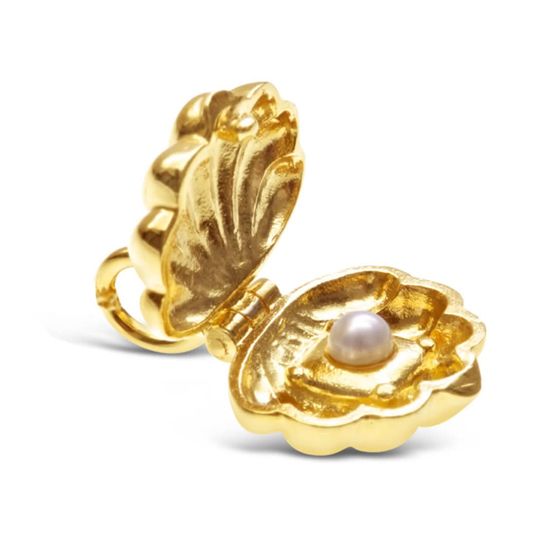 LILY BLANCHE Gold Vermeil Magical Charm - Luck open