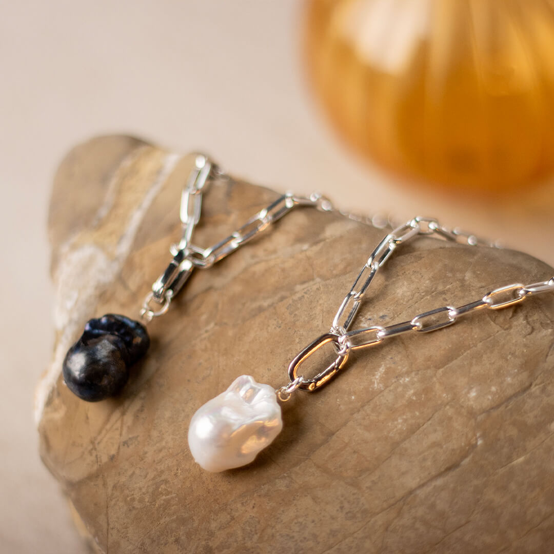 Detachable Black Baroque Pearl in Silver