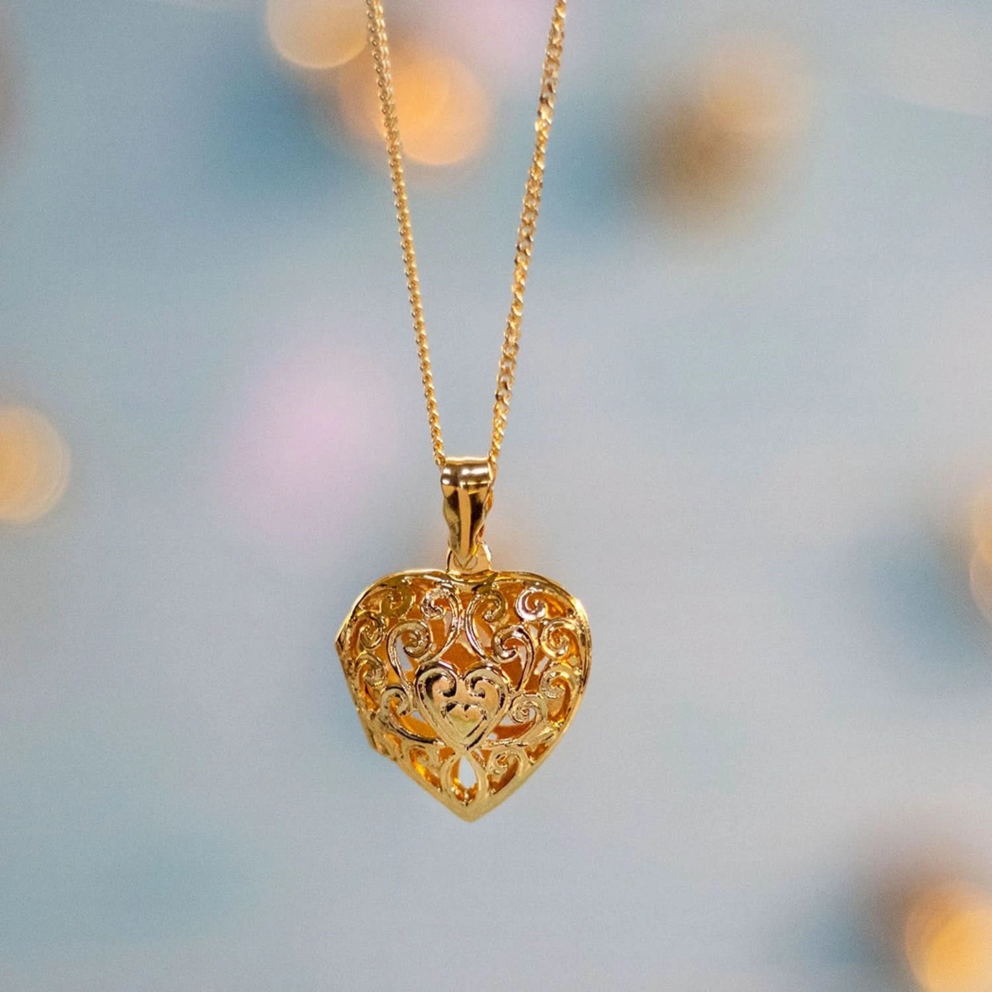 Heart Locket Necklace | Gold