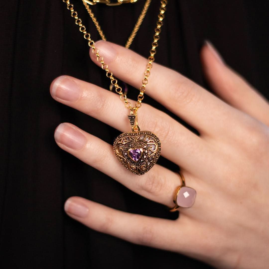 Amethyst Vintage Heart Locket Gold + Photos