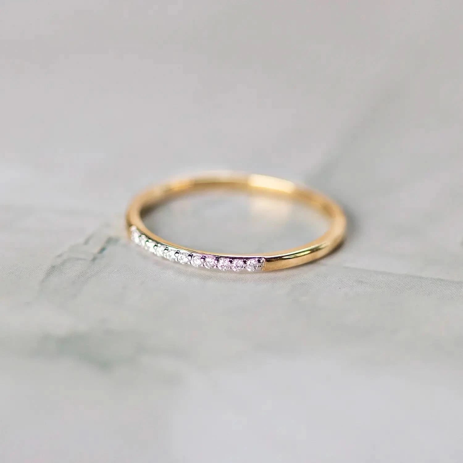 gold multi diamond band ring