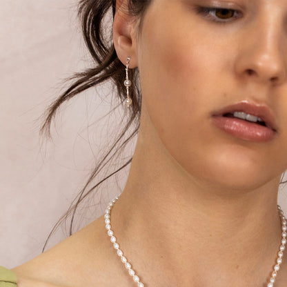 Twist Pearl Earrings Ivory