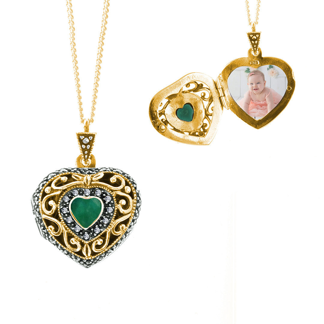 emerald vintage heart locket in gold with opened and closed views