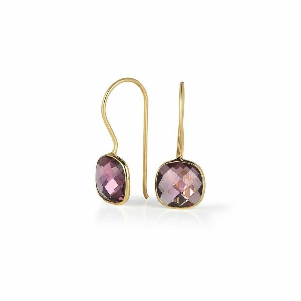 purple amethyst cocktail ring in gold on a white background 